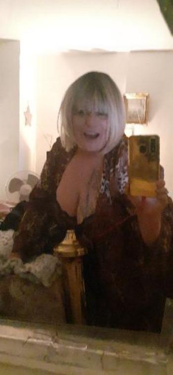 Flower blossom, 55  female escort, Kansas City