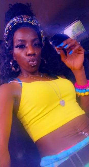 KISHA BRAT, 34  female escort, Kansas City