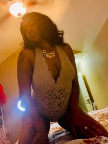 Carmen, 25  female escort, Kansas City