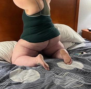 Kitty, 34  female escort, Kansas City