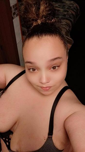 Isabella, 35  female escort, Kansas City