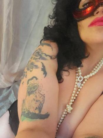 Pepper , 38  female escort, Kansas City