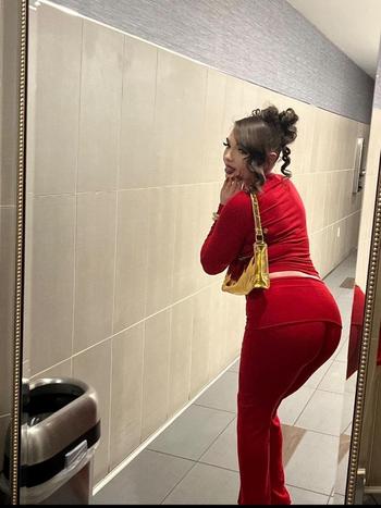 816-643-7241, 21  female escort, Kansas City