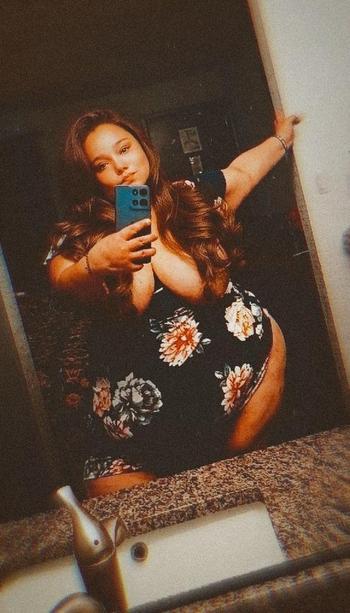 Isabella , 35  female escort, Kansas City