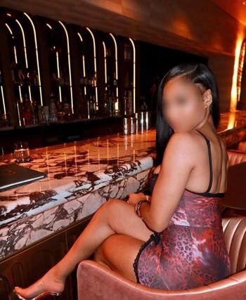 Ari , 26  female escort, Kansas City