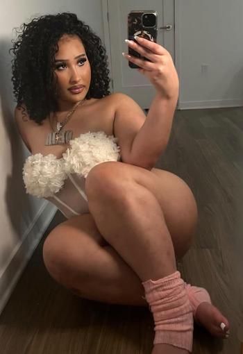 Essence, 20  female escort, Kansas City